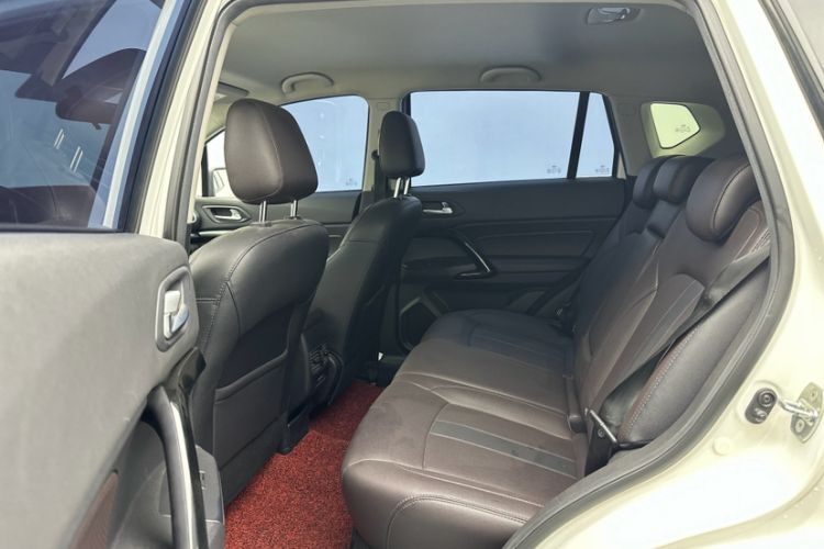 Used GAC Group ix4 2018 Leading Edition Interior 4