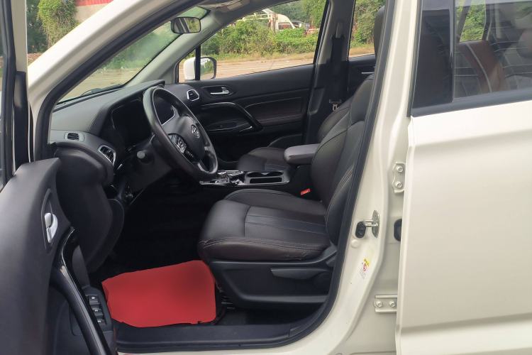 Used GAC Group ix4 2018 Luxury Edition Left Front Seat