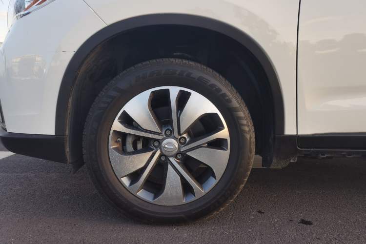 Used GAC Group ix4 2018 Leading Edition Left Front Wheel Hub