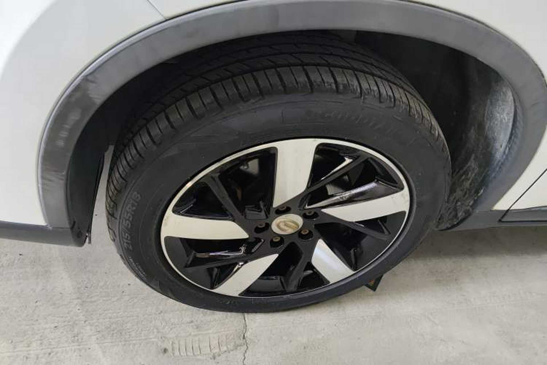 Used GAC Group ix4 2018 Luxury Edition Left Front Wheel Hub