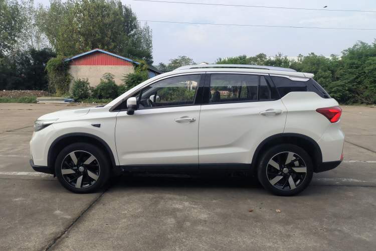 Used GAC Group ix4 2018 Luxury Edition Left Side