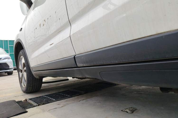 Used GAC Group ix4 2018 Leading Edition Left Side Sill
