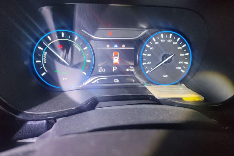 Used GAC Group ix4 2018 Luxury Edition Odometer Close Up