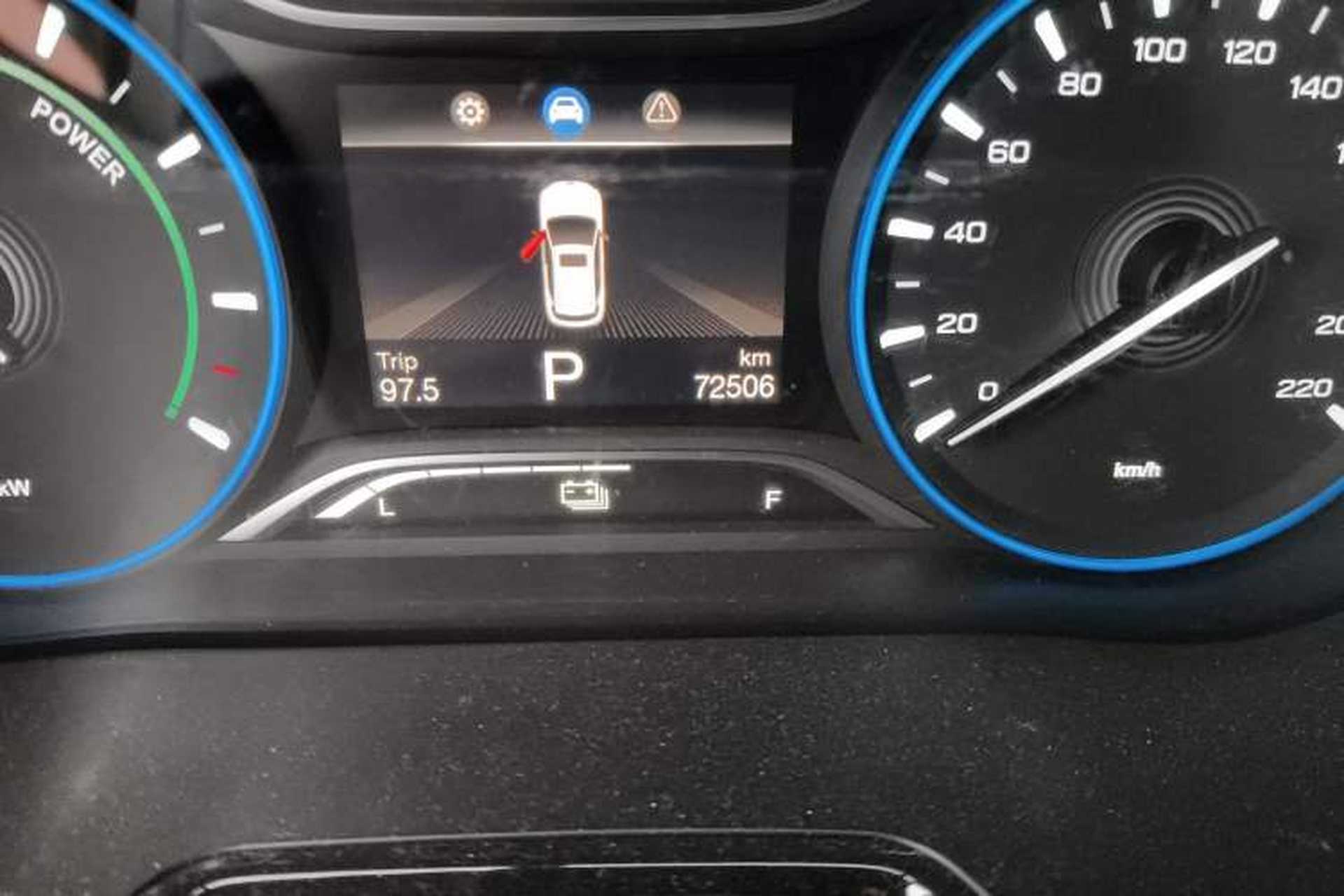 Used GAC Group ix4 2018 Luxury Edition Odometer Close Up