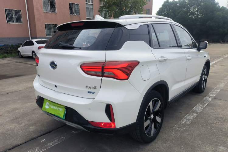 Used GAC Group ix4 2018 Luxury Edition Rear Right 45 Deg