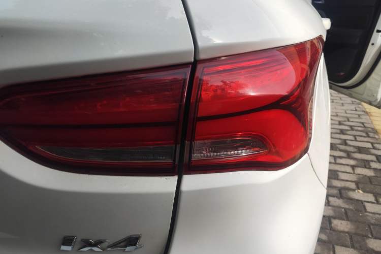 Used GAC Group ix4 2018 Luxury Edition Right Rear Taillight