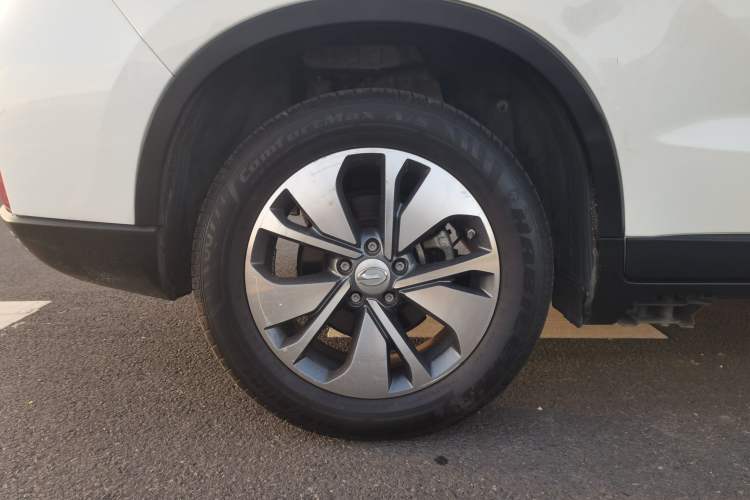 Used GAC Group ix4 2018 Leading Edition Right Rear Wheel Hub