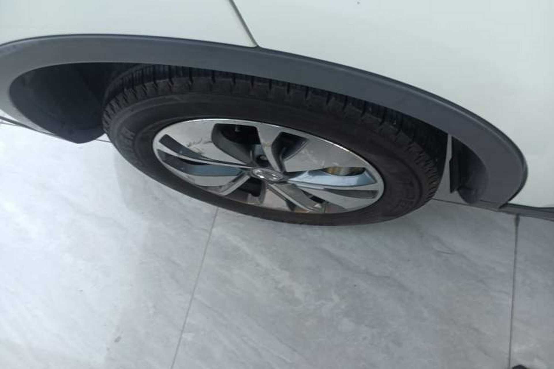 Used GAC Group ix4 2018 Leading Edition Right Rear Wheel Hub