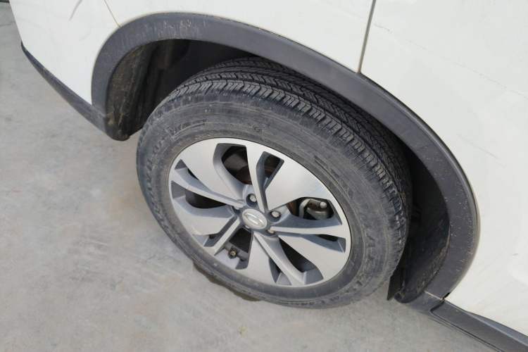 Used GAC Group ix4 2018 Leading Edition Right Rear Wheel Hub