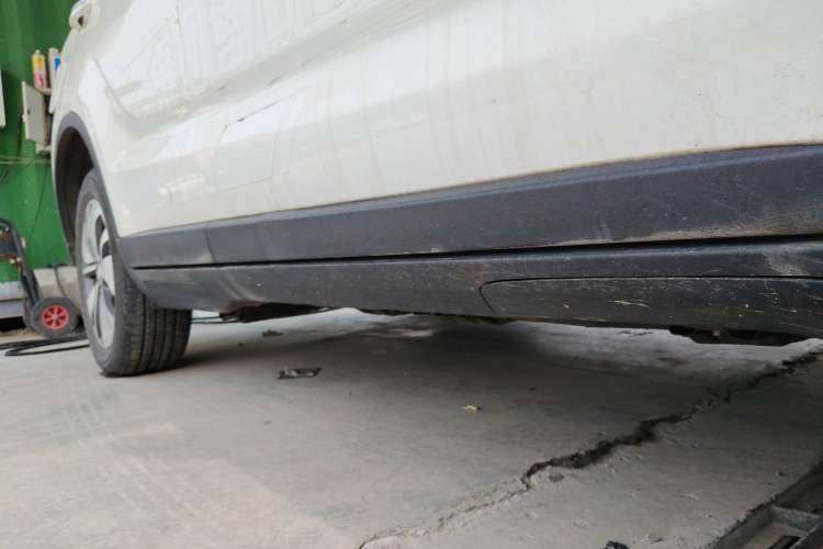 Used GAC Group ix4 2018 Leading Edition Right Side Sill
