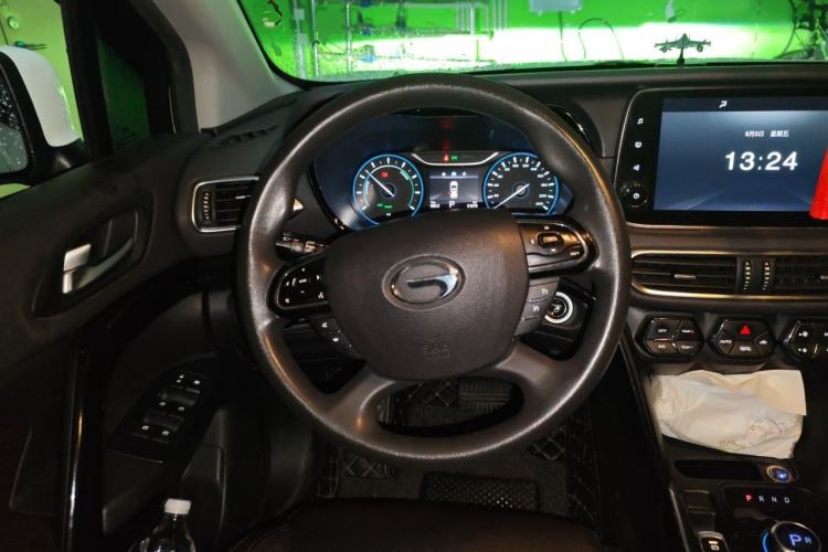 Used GAC Group ix4 2018 Luxury Edition Steering Wheel