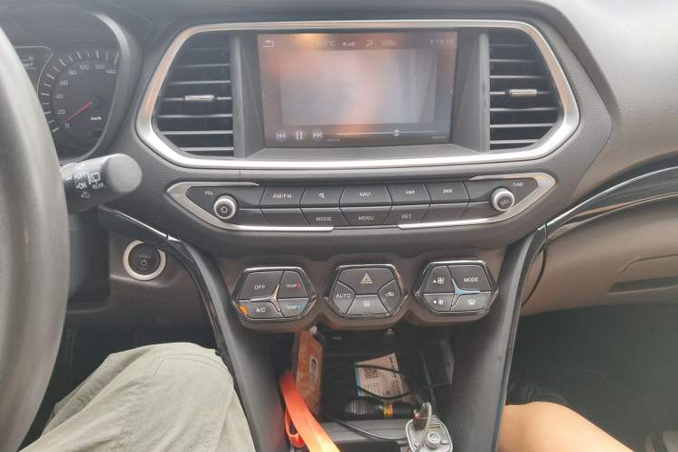 Used GAC Group PHEV  Audio And AC Panel