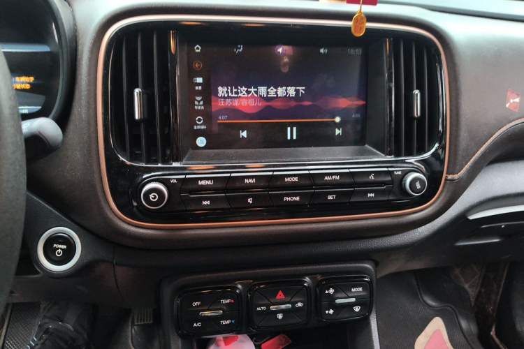 Used GAC Group Qizhi EV 2019 EV530 Smart Drive Edition Audio And AC Panel