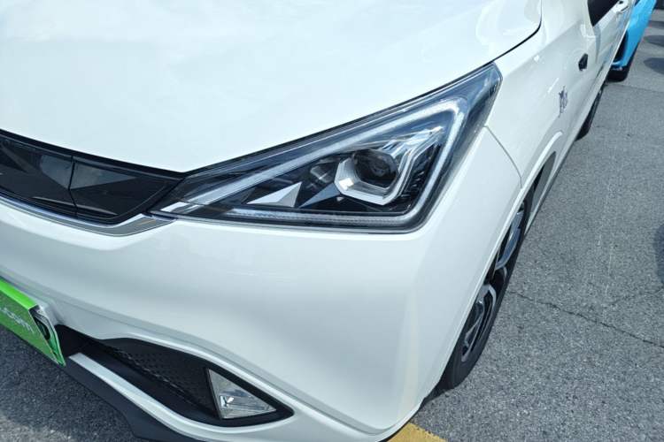Used GAC Group Qizhi EV 2019 EV530 Smart Drive Edition Left Front Headlight