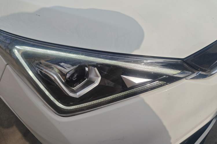 Used GAC Group Qizhi EV 2019 EV530 Smart Drive Edition Right Front Headlight