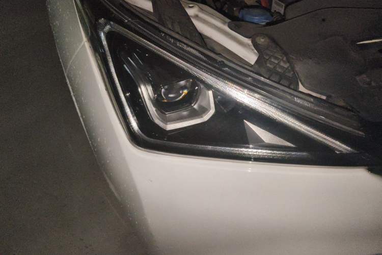 Used GAC Group Qizhi EV 2019 EV530 Smart Drive Edition Right Front Headlight
