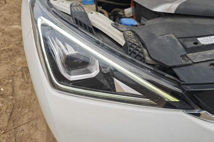 Used GAC Group Qizhi EV 2019 EV530 Smart Drive Edition Right Front Headlight