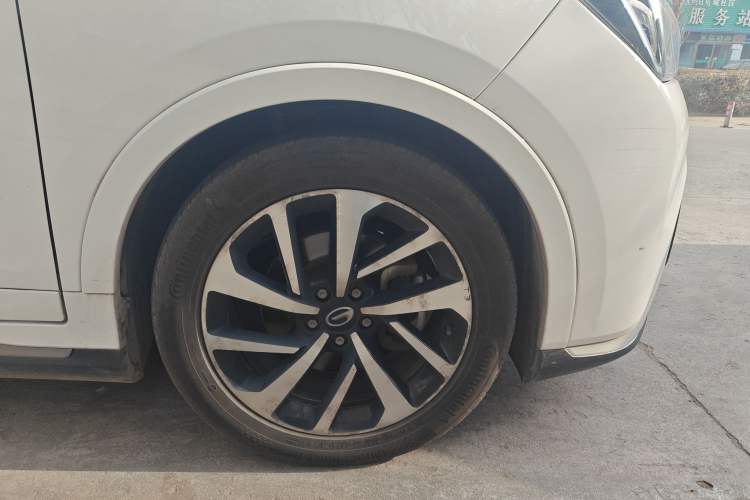 Used GAC Group Qizhi EV 2019 EV530 Smart Drive Edition Right Front Wheel Hub