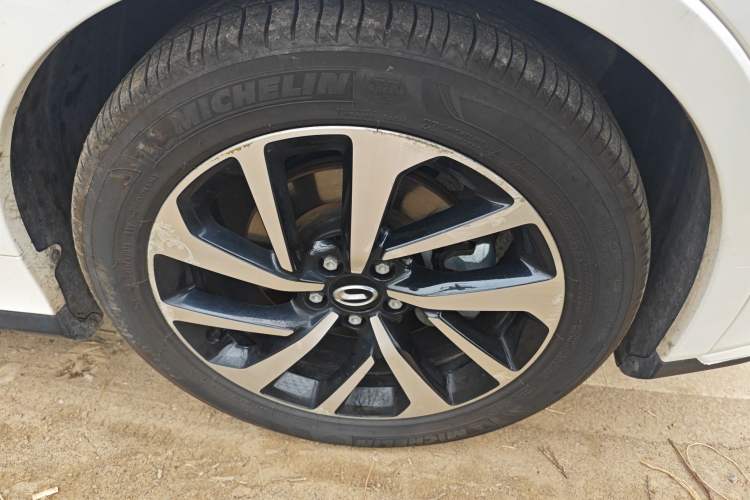 Used GAC Group Qizhi EV 2019 EV530 Smart Drive Edition Right Front Wheel Hub