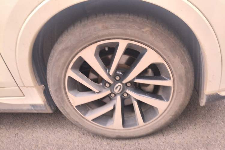 Used GAC Group Qizhi EV 2019 EV530 Smart Drive Edition Right Front Wheel Hub