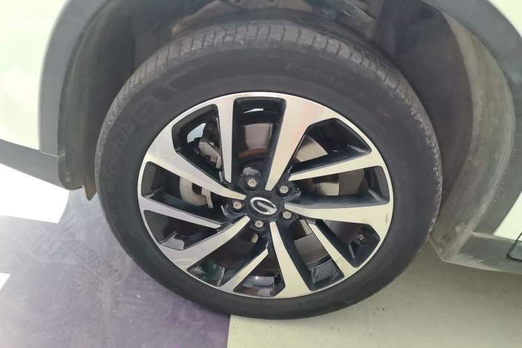 Used GAC Group Qizhi PHEV 2019 1.5L Smart Connect Premium Edition Exterior 2