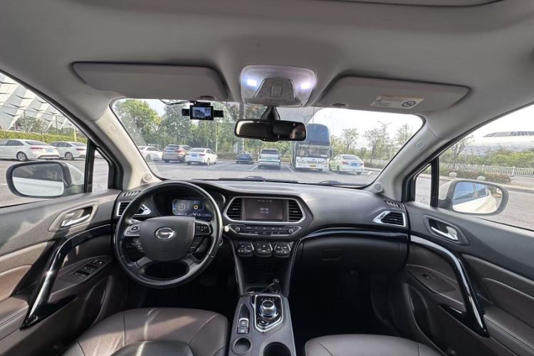 Used GAC Group Qizhi PHEV 2019 1.5L Smart Connect Premium Edition Interior 2