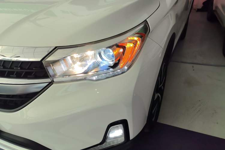 Used GAC Group Qizhi PHEV 2019 1.5L Smart Connect Premium Edition Left Front Headlight