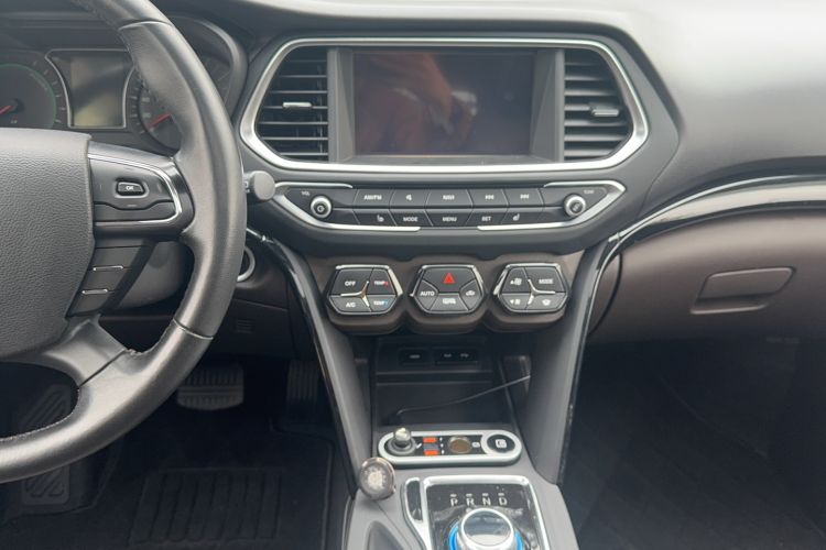 Used GAC Group Qizhi PHEV 2018 1.5L Smart Connect Premium Edition Audio And AC Panel
