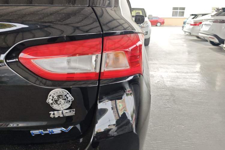 Used GAC Group Qizhi PHEV 2018 1.5L Smart Connect Premium Edition Exterior 1