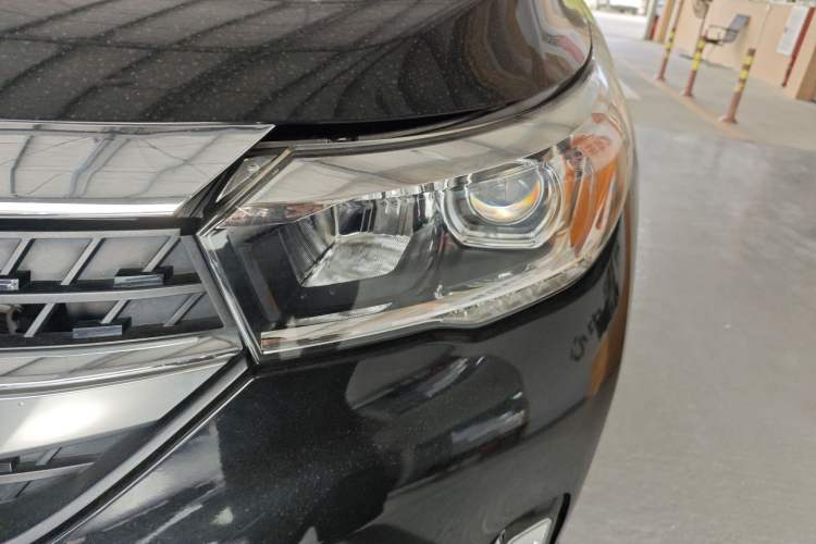 Used GAC Group Qizhi PHEV 2018 1.5L Smart Connect Premium Edition Left Front Headlight