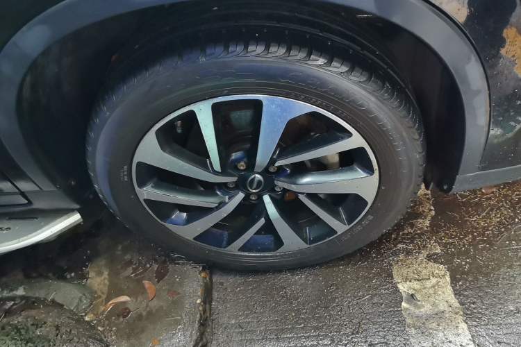 Used GAC Group Qizhi PHEV 2018 1.5L Smart Connect Premium Edition Right Front Wheel Hub