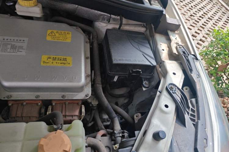 Used GAC Group Qizhi PHEV 2018 1.5L Smart Connect Premium Edition Engine Bay Left