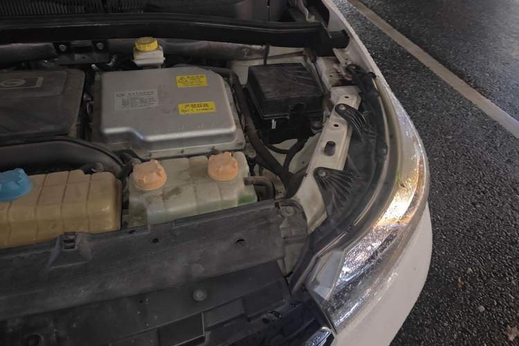Used GAC Group Qizhi PHEV 2018 1.5L Smart Connect Premium Edition Engine Bay Left