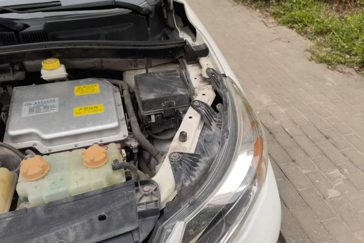 Used GAC Group Qizhi PHEV 2018 1.5L Smart Connect Luxury Edition Engine Bay Left
