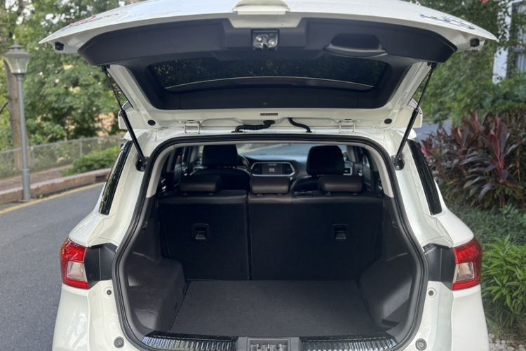 Used GAC Group Qizhi PHEV 2018 1.5L Smart Connect Premium Edition Exterior 3
