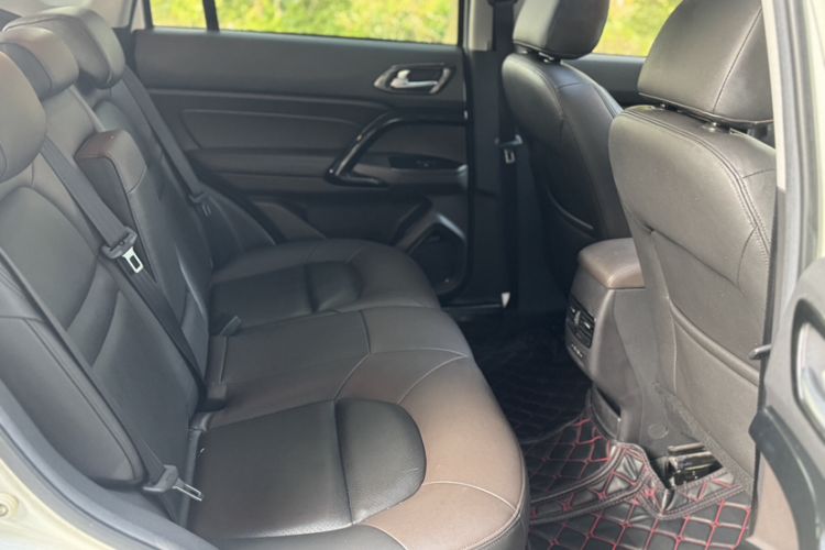 Used GAC Group Qizhi PHEV 2018 1.5L Smart Connect Premium Edition Interior 1