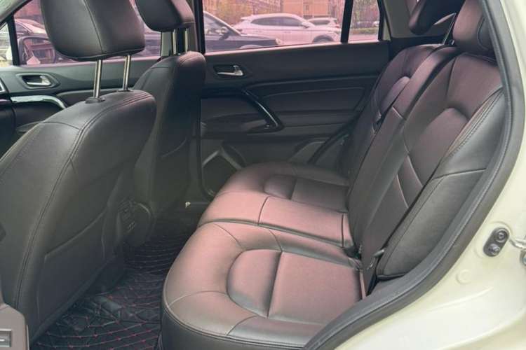 Used GAC Group Qizhi PHEV 2018 1.5L Smart Connect Luxury Edition Interior 2