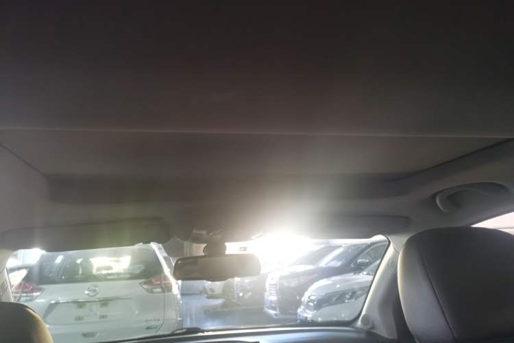 Used GAC Group Qizhi PHEV 2018 1.5L Smart Connect Luxury Edition Interior 4