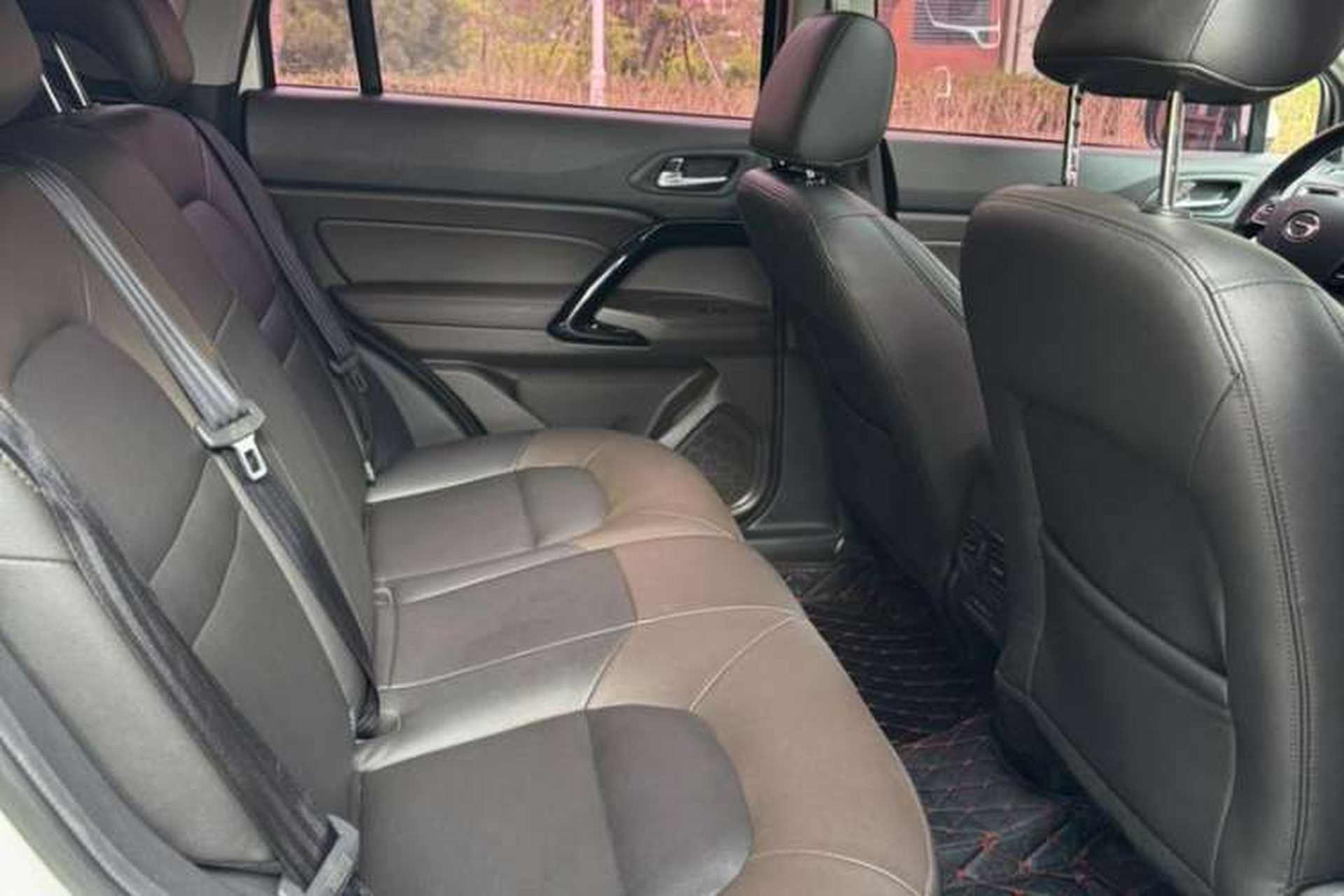 Used GAC Group Qizhi PHEV 2018 1.5L Smart Connect Luxury Edition Interior 4