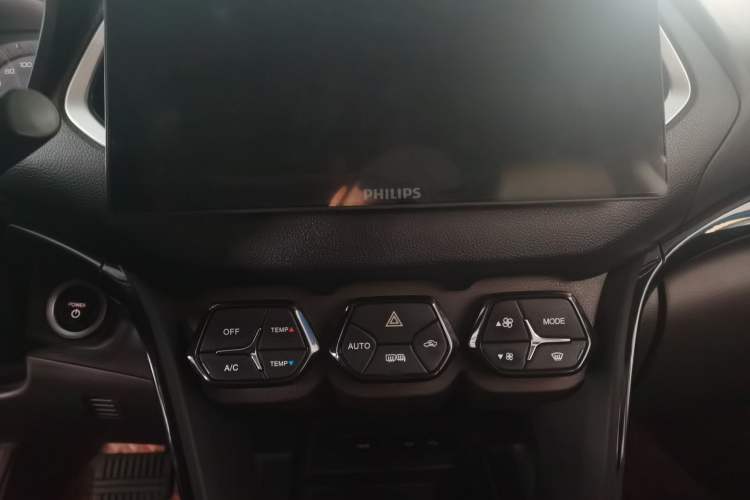 Used GAC Group Qizhi PHEV 2018 1.5L Smart Connect Luxury Edition Interior 5