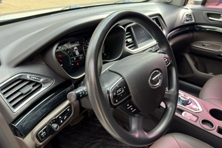 Used GAC Group Qizhi PHEV 2018 1.5L Smart Connect Luxury Edition Interior 5