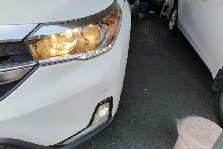 Used GAC Group Qizhi PHEV 2018 1.5L Smart Connect Premium Edition Left Front Headlight