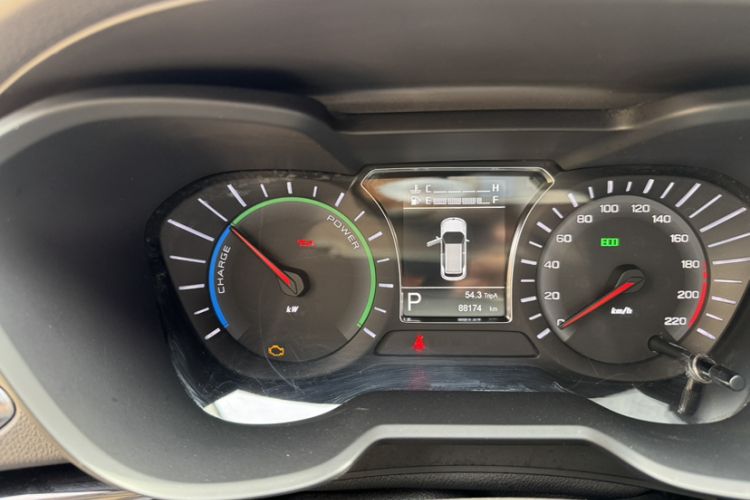 Used GAC Group Qizhi PHEV 2018 1.5L Smart Connect Luxury Edition Odometer Close Up