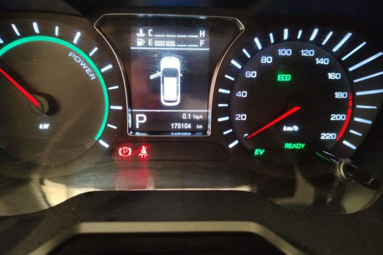 Used GAC Group Qizhi PHEV 2018 1.5L Smart Connect Premium Edition Odometer Close Up
