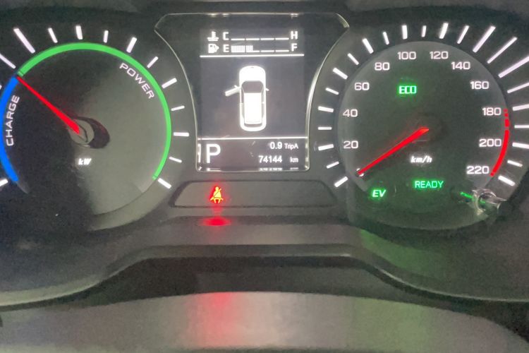 Used GAC Group Qizhi PHEV 2018 1.5L Smart Connect Premium Edition Odometer Close Up