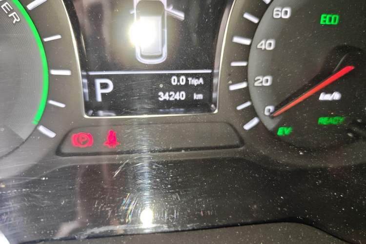 Used GAC Group Qizhi PHEV 2018 1.5L Smart Connect Luxury Edition Odometer Close Up