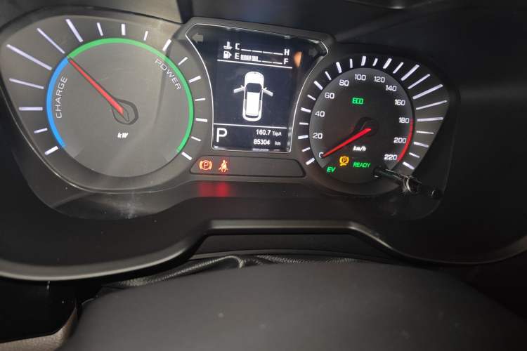 Used GAC Group Qizhi PHEV 2018 1.5L Smart Connect Premium Edition Odometer Close Up