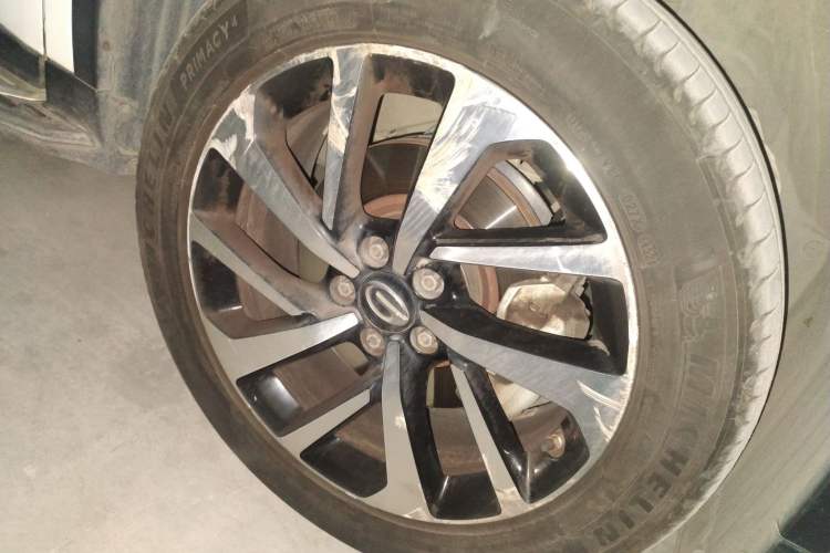 Used GAC Group Qizhi PHEV 2018 1.5L Smart Connect Premium Edition Right Front Wheel Hub