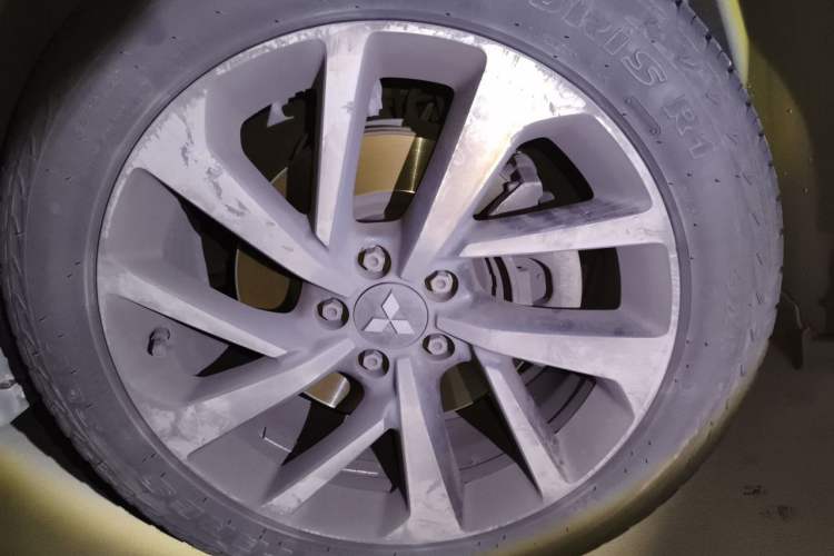 Used GAC Group Qizhi PHEV 2018 1.5L Smart Connect Premium Edition Right Front Wheel Hub
