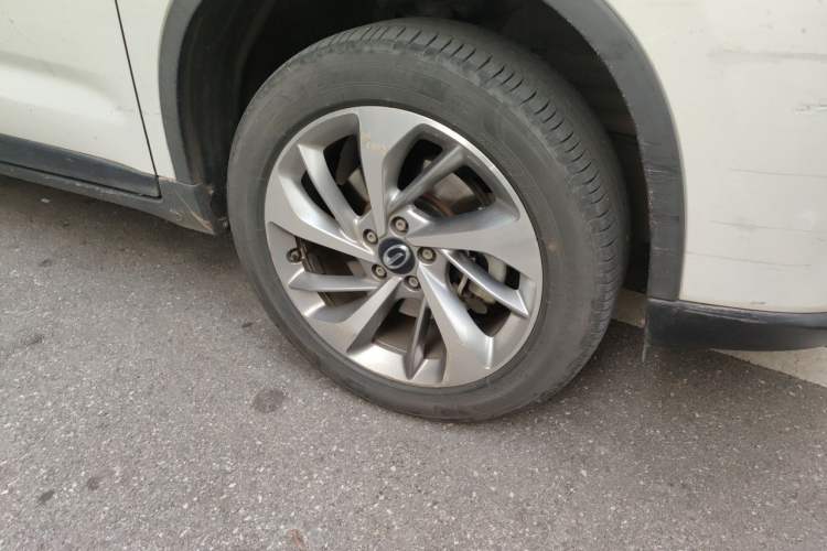 Used GAC Group Qizhi PHEV  Right Front Wheel Hub